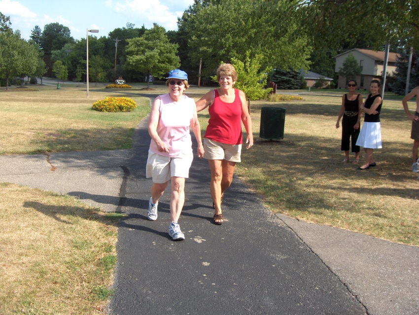8marilyn_hunter_and_nancy_zadek